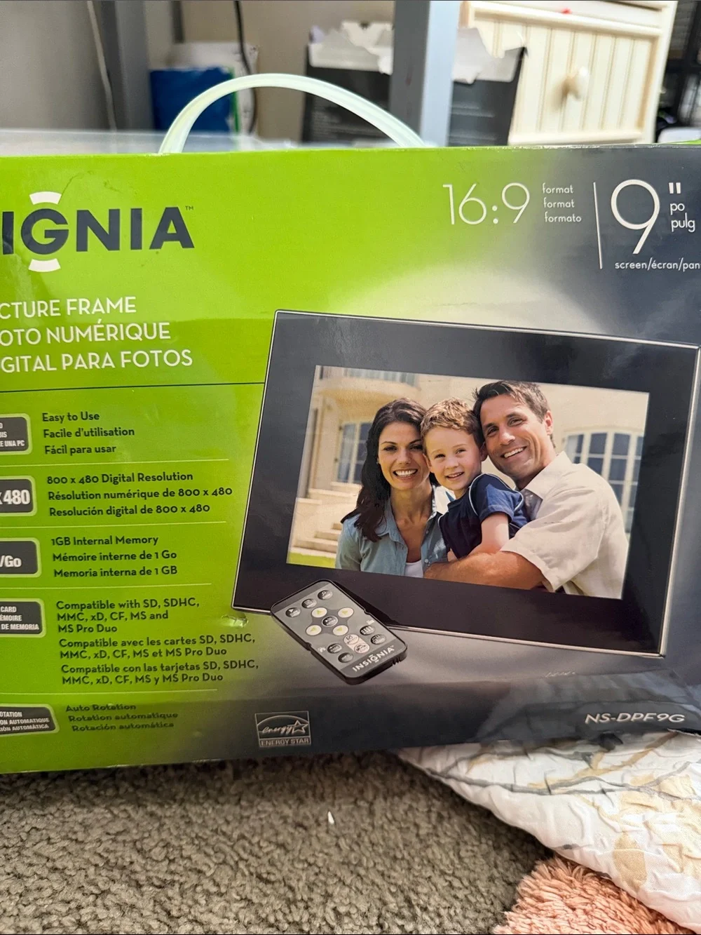Insignia Black Digital Photo Frame - 8-inch Display